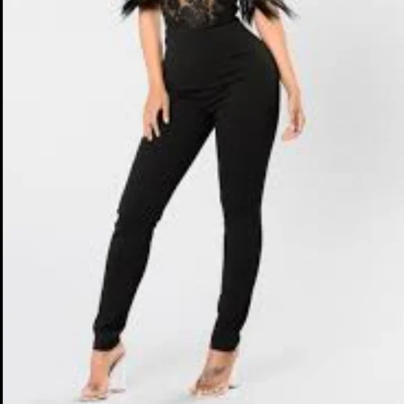 ♥︎NWOT Junpsuit♥︎ - Picture 5 of 9